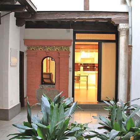 Apartamentos Inside Alhacaba Гранада Номер фото